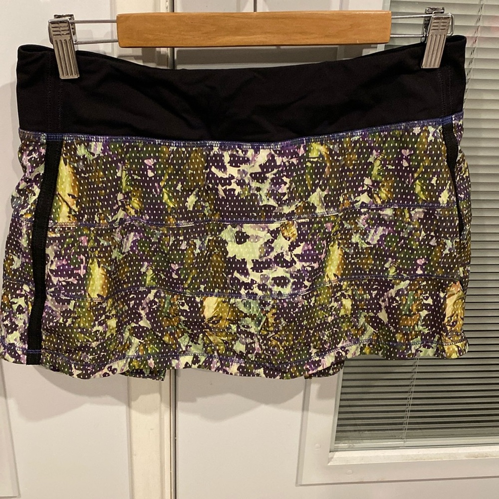 Lululemon sz8 skirt